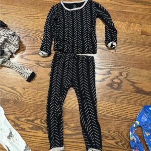 Kyte BABY Black and Cream herringbone Kids Pajama Set